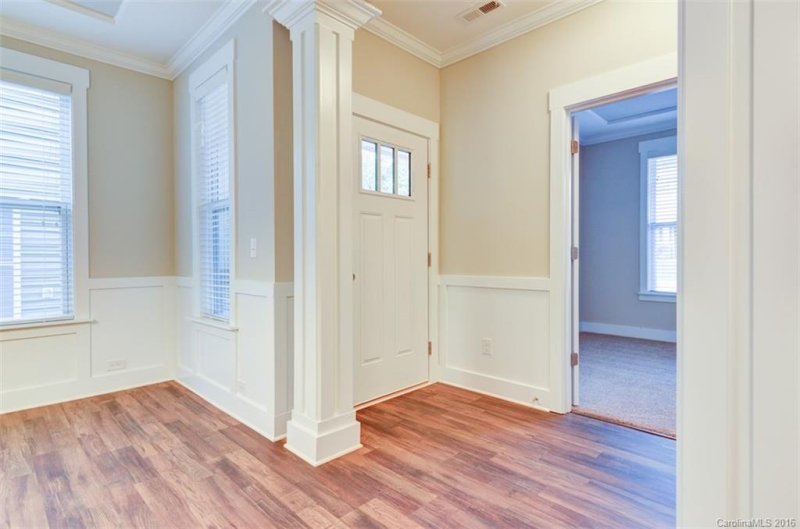 Property image 2 at 10008 Michael Crossing Drive, Charlotte, NC 28213