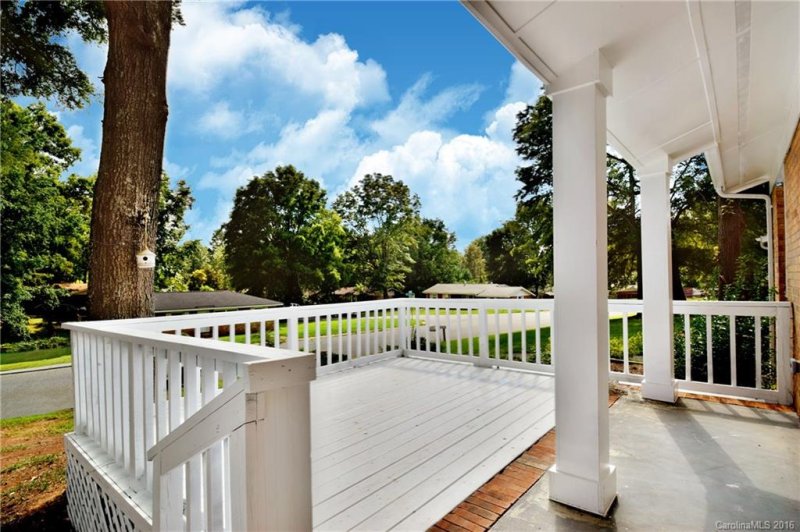 Property image 5 at 1009 Dunleigh Drive, Charlotte, NC 28214