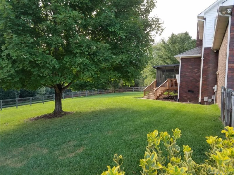 Property image 2 at 5555 S Oakmont Street, Kannapolis, NC 28081