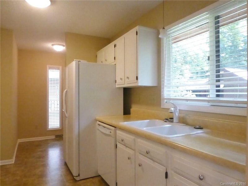 Property image 5 at 48 Wildwood Gardens Road, Fletcher, NC 28732