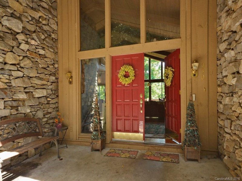 Property image 2 at 930 Indian Hill Road, Hendersonville, NC 28791