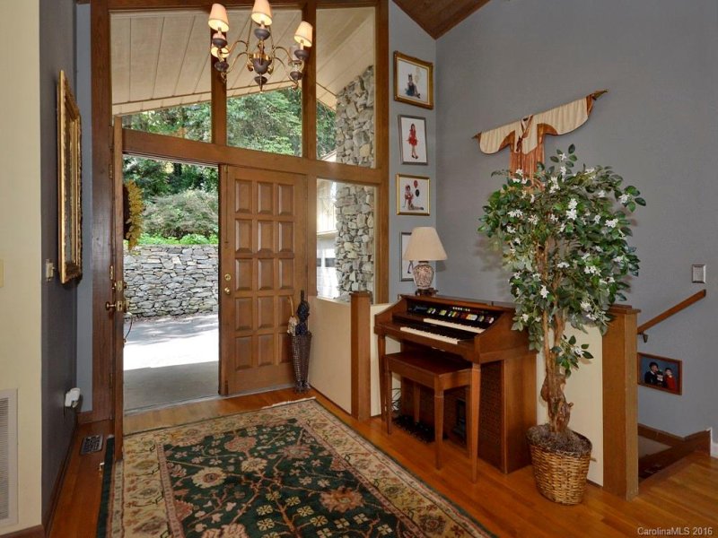 Property image 3 at 930 Indian Hill Road, Hendersonville, NC 28791