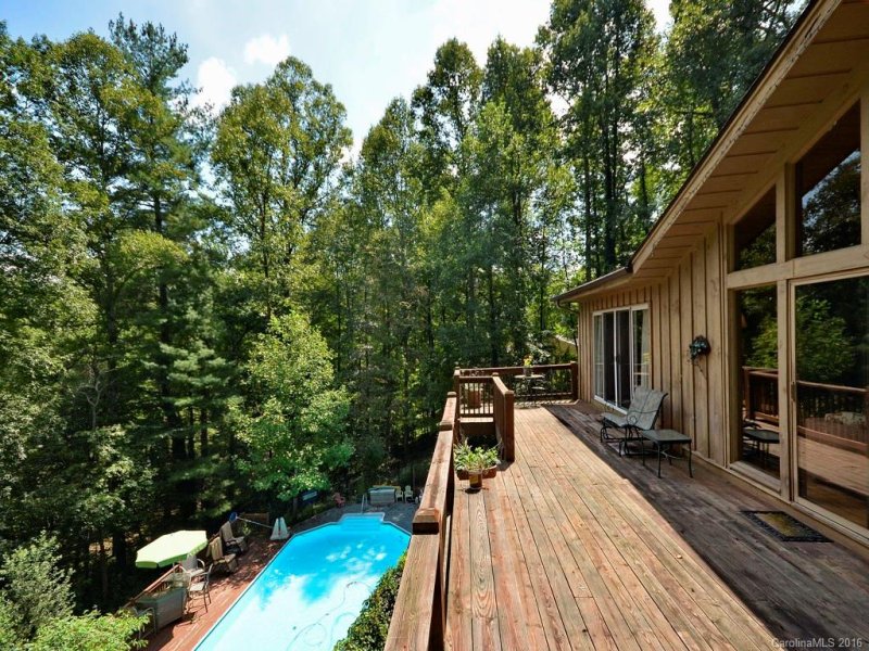 Property image 5 at 930 Indian Hill Road, Hendersonville, NC 28791