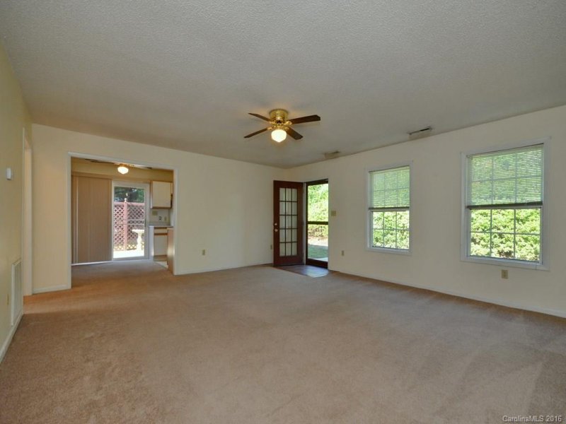 Property image 2 at 26 Sydney Lane, Asheville, NC 28806