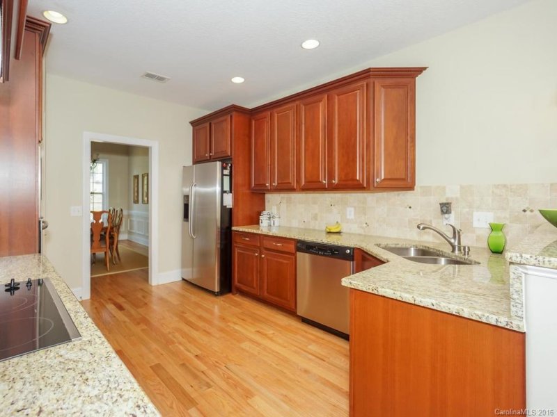 Property image 4 at 119 Streamside Place, Mooresville, NC 28115