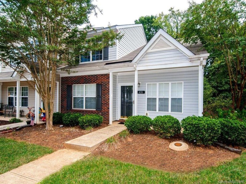 435 Scarlett Lane
