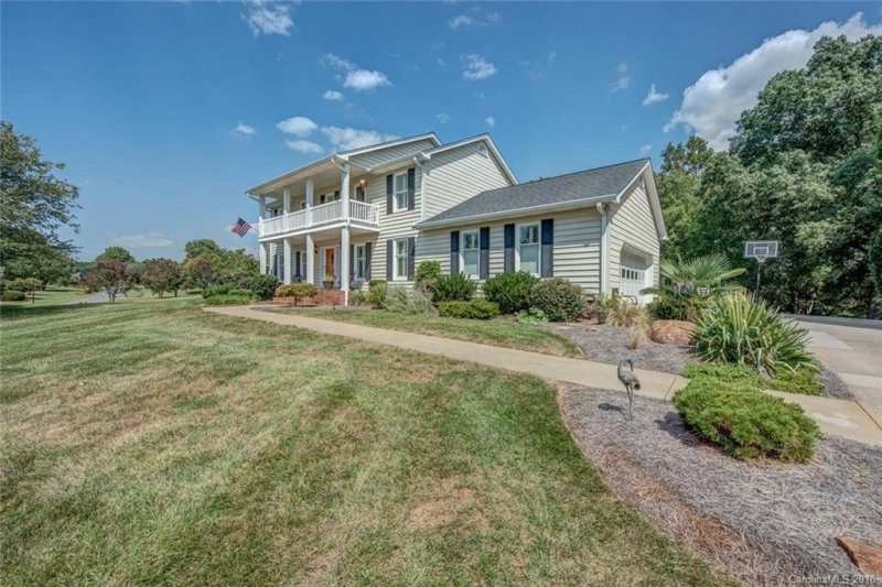 Property image 3 at 121 Oak Point Drive, Cherryville, NC 28021