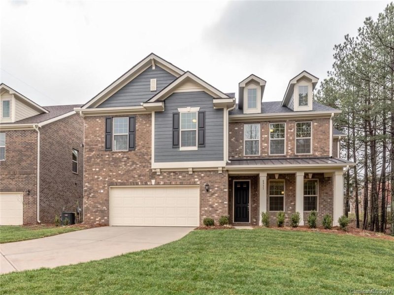 Property image 2 at 8931 Blakeney Heath Road, Charlotte, NC 28277