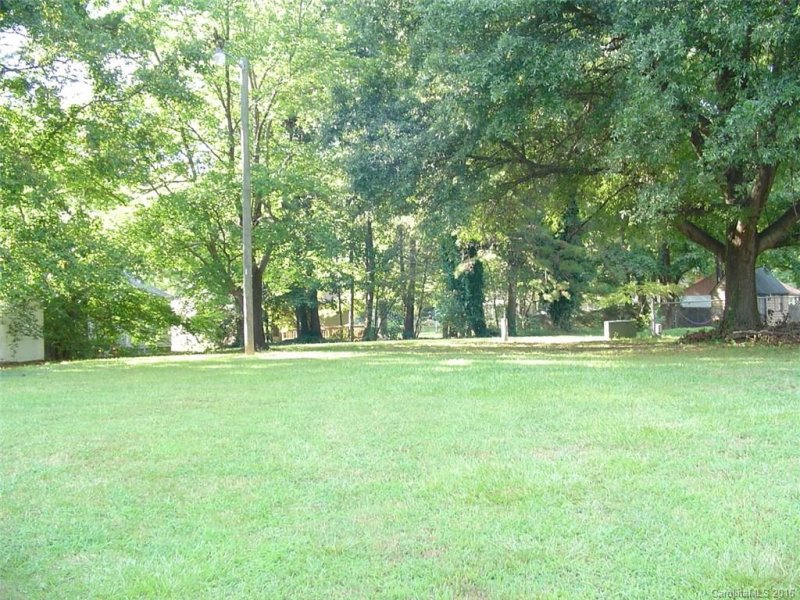 Property image 2 at 6913 Delta Lake Drive, Charlotte, NC 28215