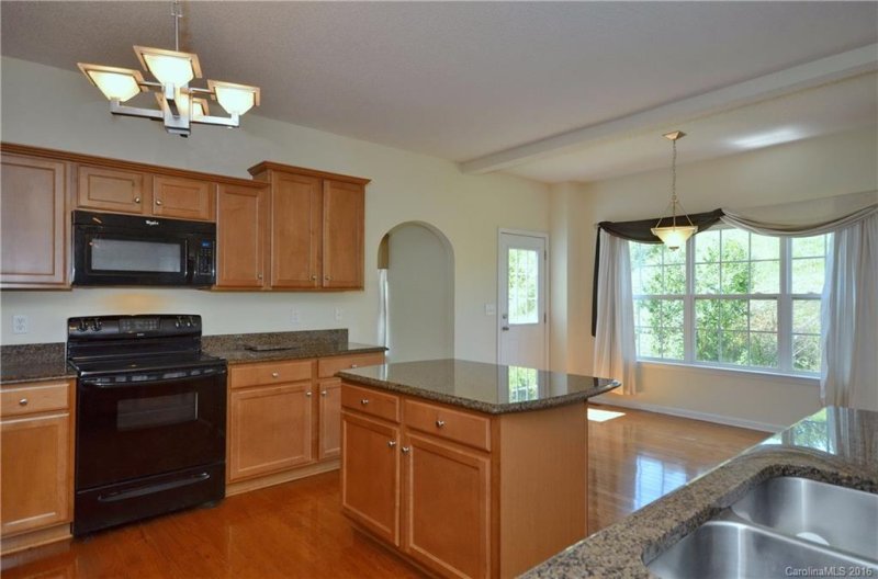 Property image 5 at 237 Midway Crossing, Clyde, NC 28721