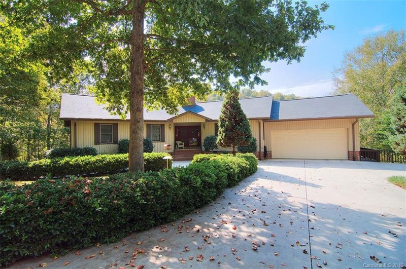 325 Aberdeen Farm Drive