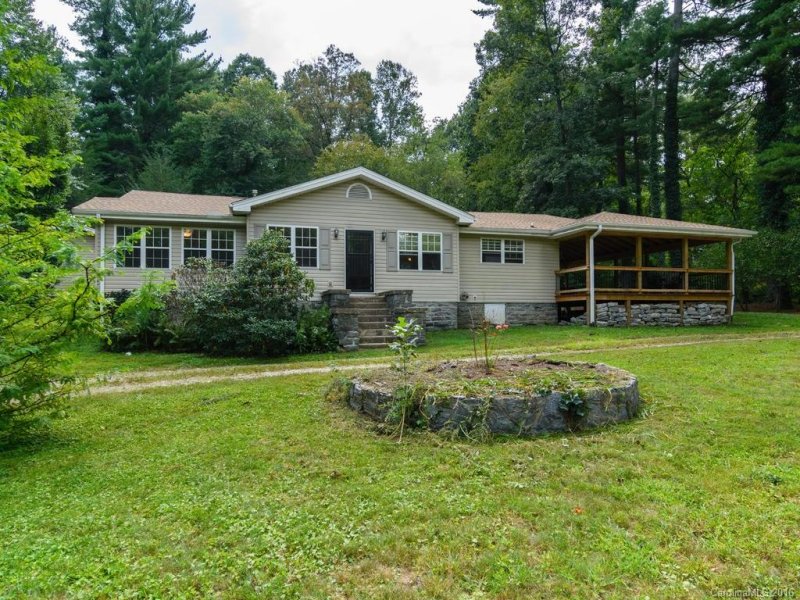 Property image 2 at 605 White Pine Drive, Hendersonville, NC 28739