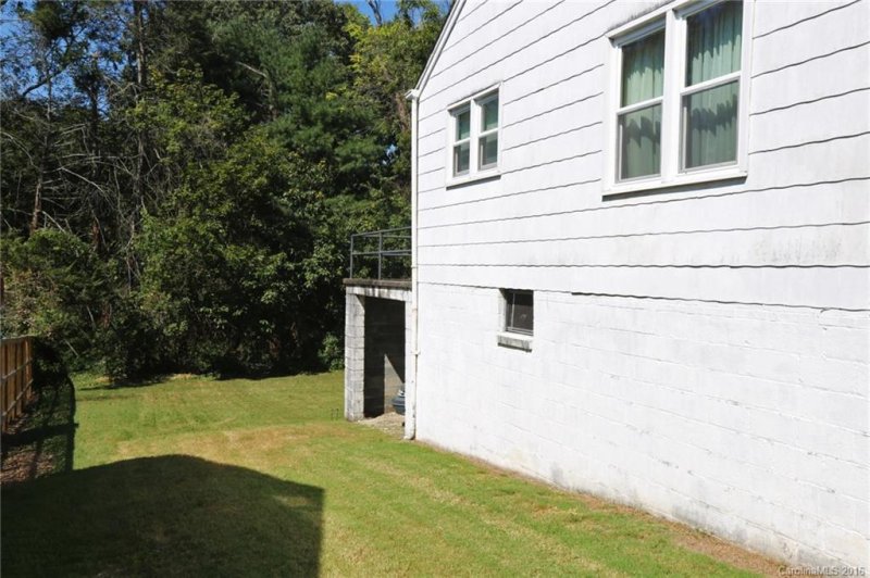 Property image 5 at 75 Fairfax Avenue, Asheville, NC 28806
