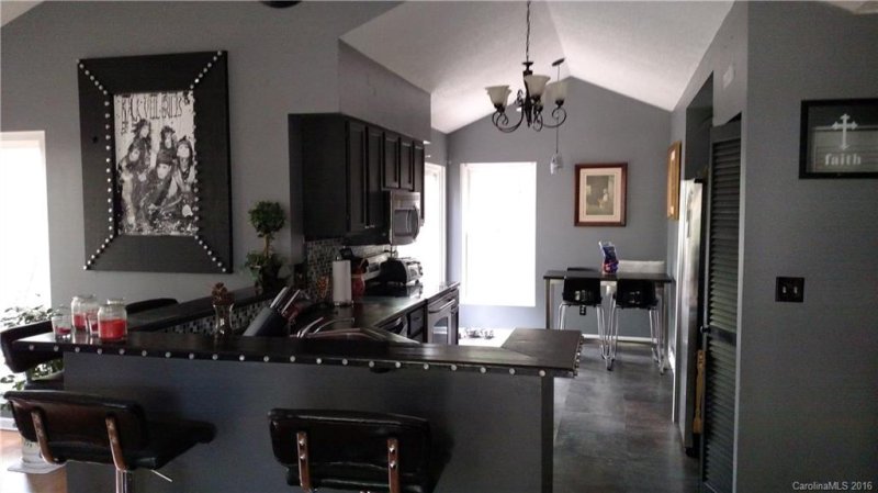 Property image 2 at 127 Squire Court, Statesville, NC 28625