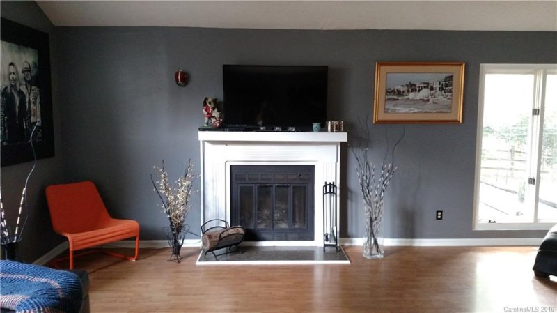 Property image 3 at 127 Squire Court, Statesville, NC 28625