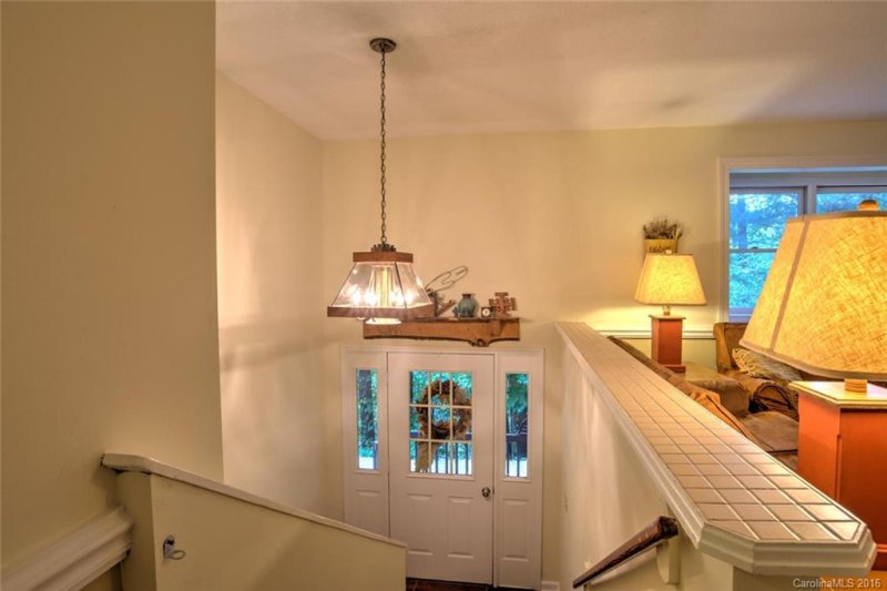 Property image 3 at 6 Bethel Drive, Asheville, NC 28803