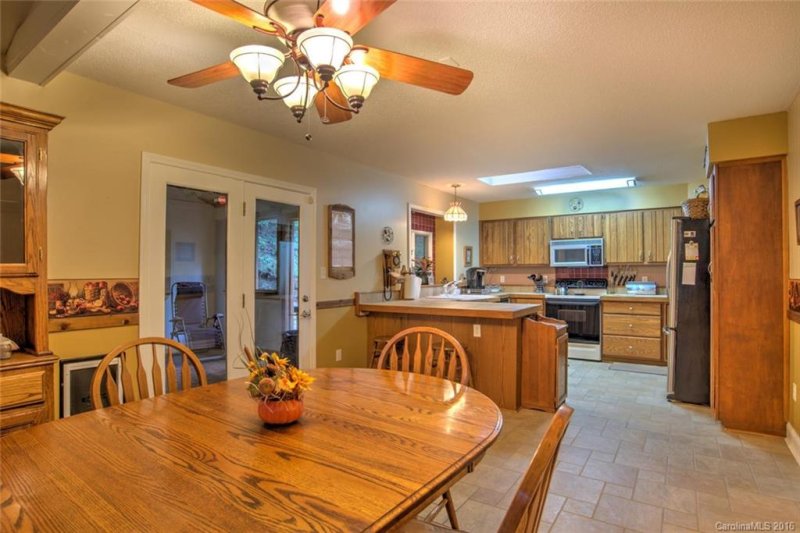 Property image 5 at 6 Bethel Drive, Asheville, NC 28803