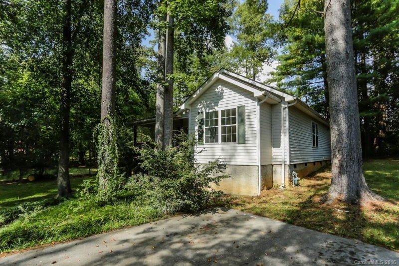 Property image 3 at 15 Wexford Drive, Hendersonville, NC 28791