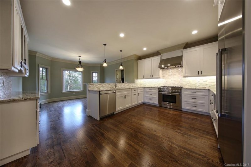 Property image 4 at 15 King Heights Drive, Fletcher, NC 28732