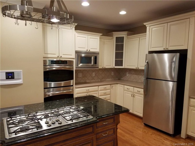 Property image 5 at 223 Pebble Stone Lane, Matthews, NC 28104