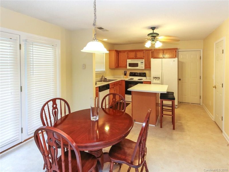 Property image 4 at 9811 Aaronda Court, Charlotte, NC 28213