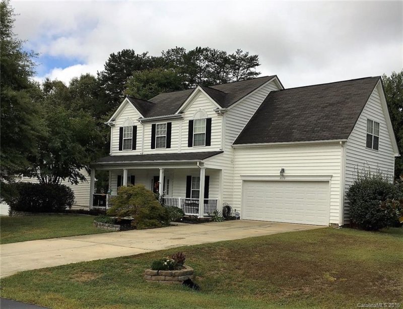 Property image 2 at 8670 Brook Glen Lane, Huntersville, NC 28078