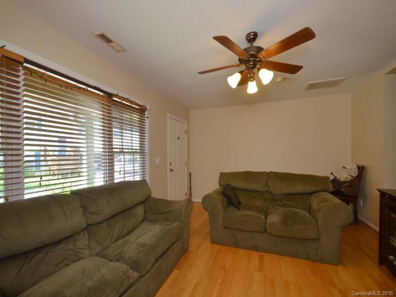 Property image 3 at 82 Rotunda Circle, Asheville, NC 28806