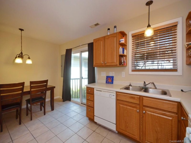 Property image 5 at 82 Rotunda Circle, Asheville, NC 28806