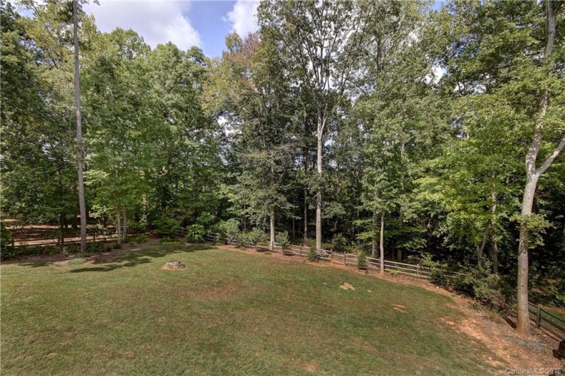 Property image 3 at 126 Grayrock Drive, Statesville, NC 28677