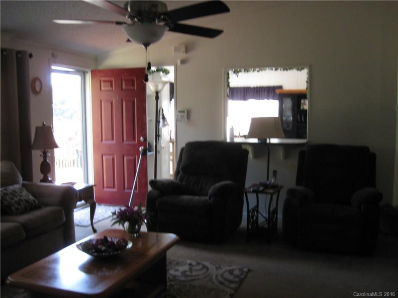 Property image 3 at 6906 Navajo Trail, Sherrills Ford, NC 28673