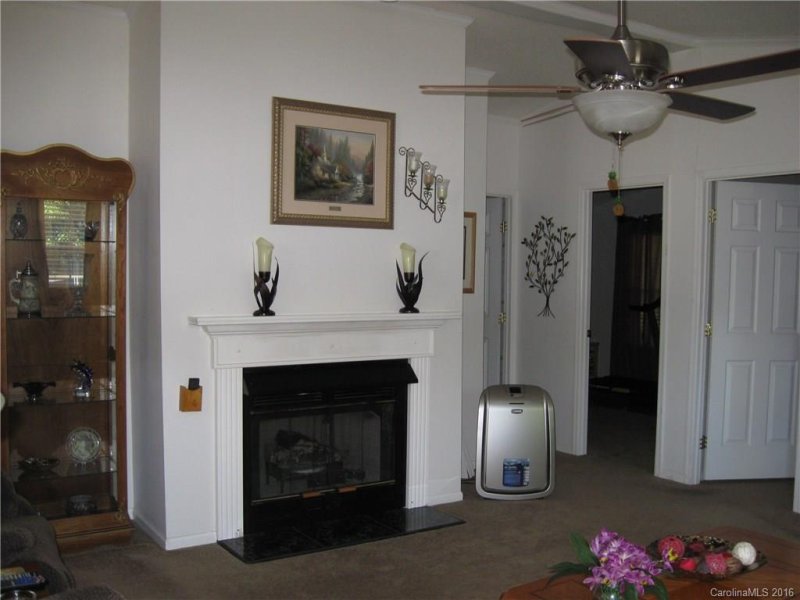 Property image 4 at 6906 Navajo Trail, Sherrills Ford, NC 28673