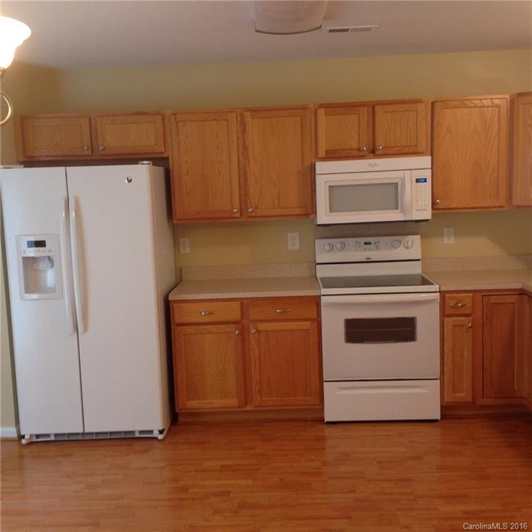 Property image 2 at 301 Woodlynn Drive, Charlotte, NC 28214