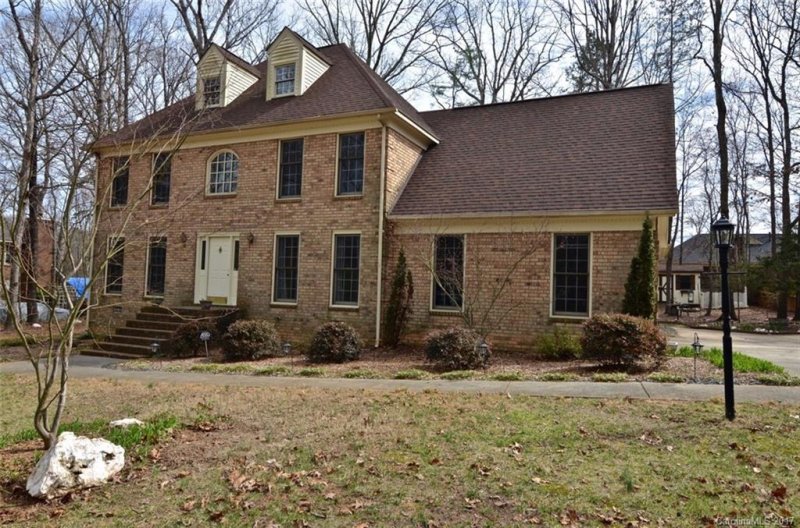 2510 King Arthur Drive