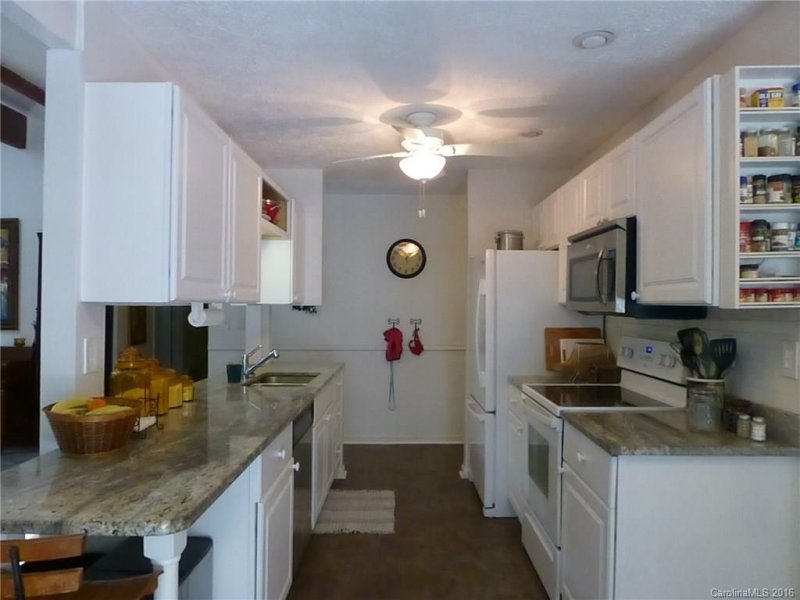 Property image 4 at 159 Skyline Drive, Hendersonville, NC 28791