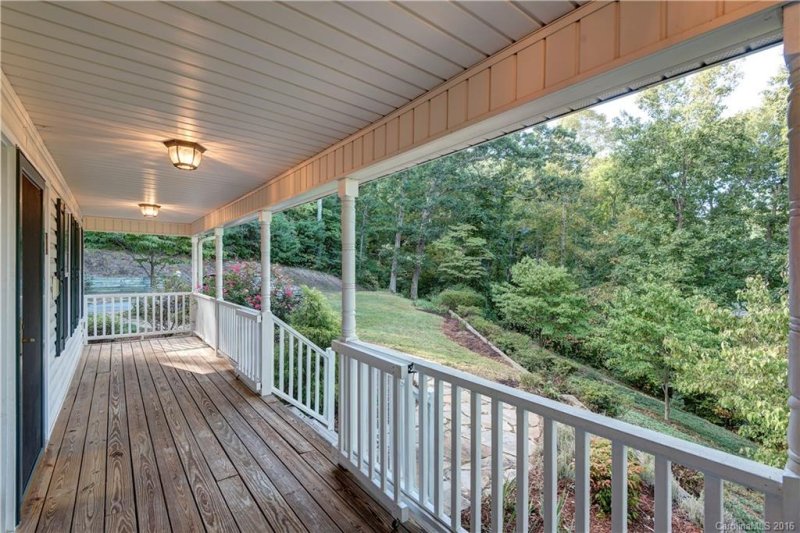 Property image 2 at 117 Sunny Ridge Drive, Asheville, NC 28804