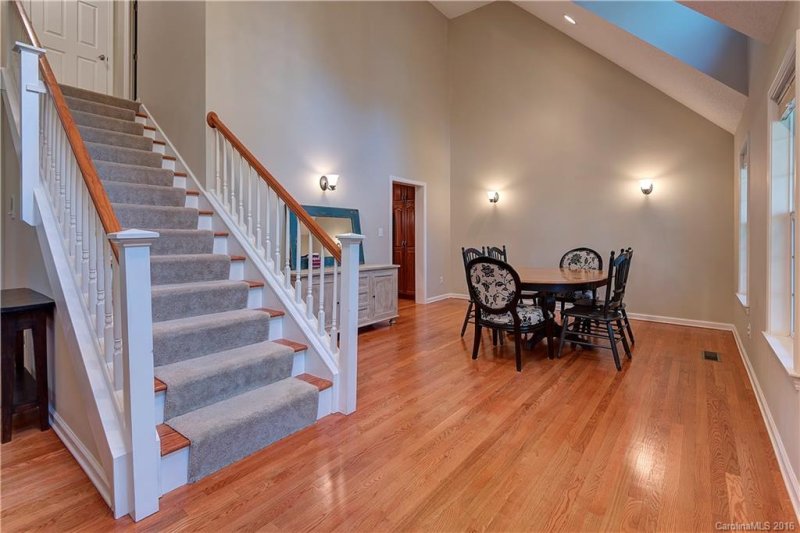 Property image 5 at 117 Sunny Ridge Drive, Asheville, NC 28804