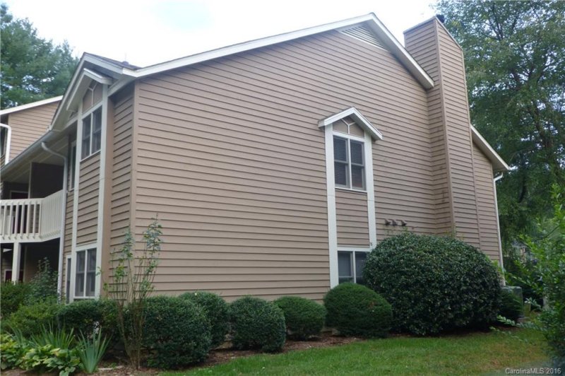 Property image 3 at 22 Timberlake Drive, Asheville, NC 28803