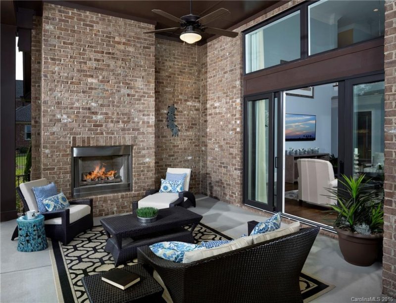 2030 Stonemeade Drive