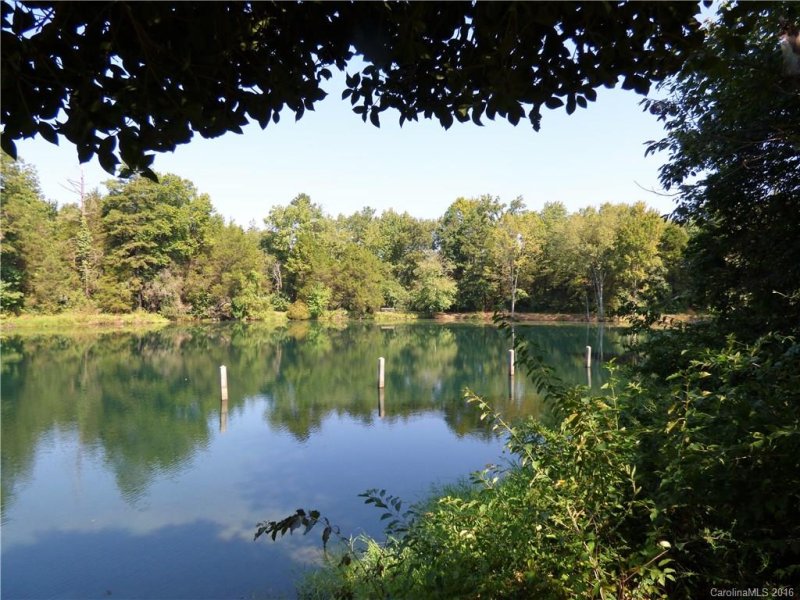 Property image 2 at 7017 Bickham Lane, Charlotte, NC 28269