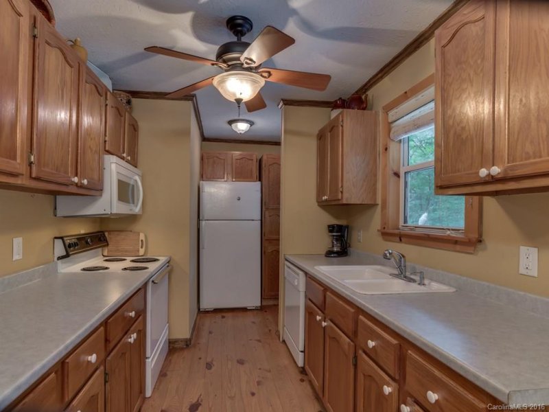 Property image 5 at 77 Bear Track Lane, Saluda, NC 28773