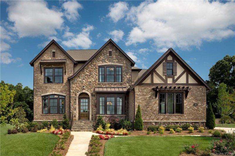 1011 Rosecliff Drive