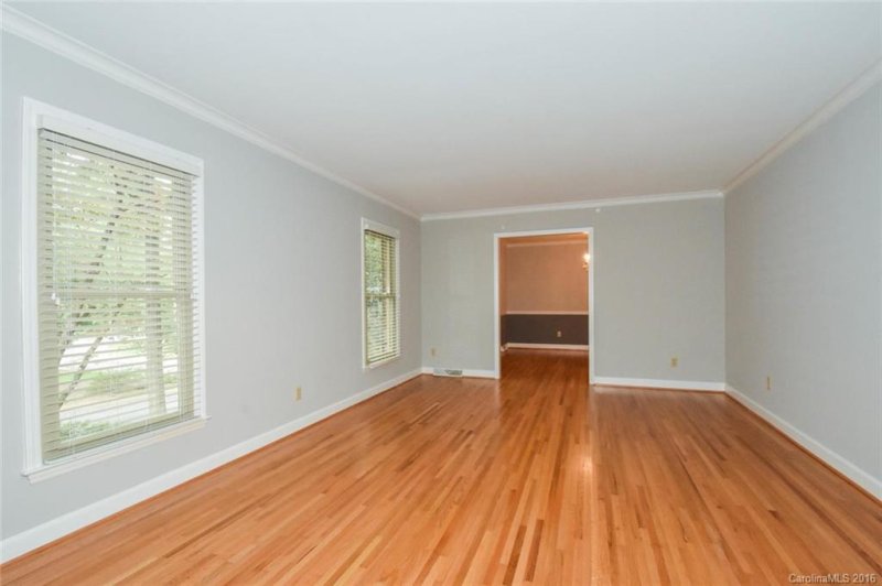 Property image 4 at 638 King Edward Road, Charlotte, NC 28211