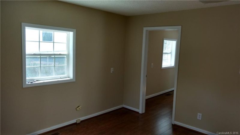 Property image 5 at 1126 W Mauney Avenue, Gastonia, NC 28052