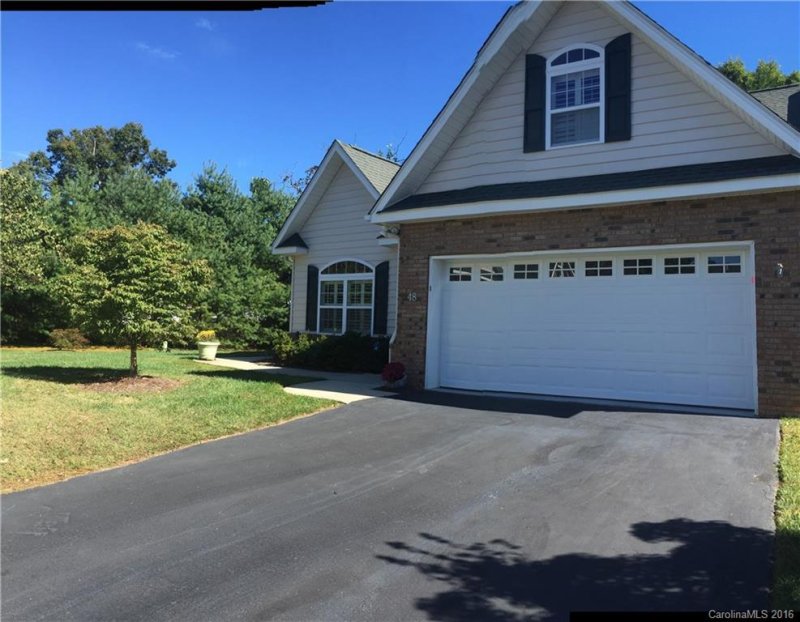 Property image 3 at 48 Victoria Park Drive, Hendersonville, NC 28792