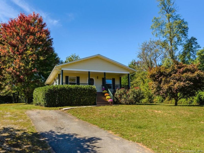 Property image 5 at 11 Wilson Creek Drive, Asheville, NC 28803