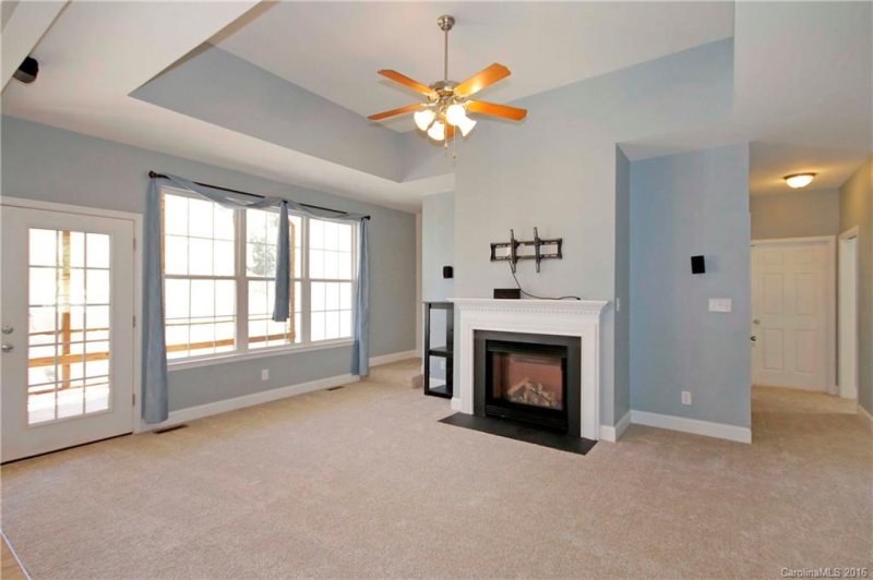 Property image 2 at 110 Homewood Lane, Statesville, NC 28625