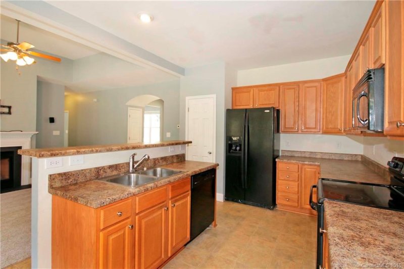 Property image 3 at 110 Homewood Lane, Statesville, NC 28625