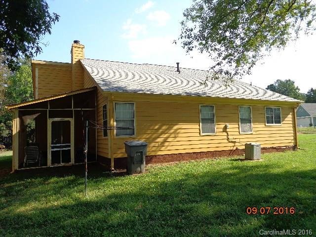 Property image 2 at 2301 Snow Creek Lane, Charlotte, NC 28273