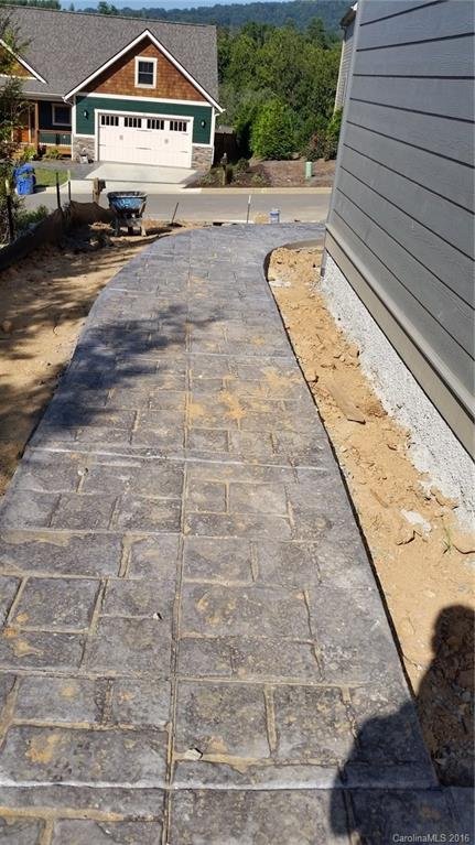 Property image 3 at 28 Shaker Court, Asheville, NC 28805