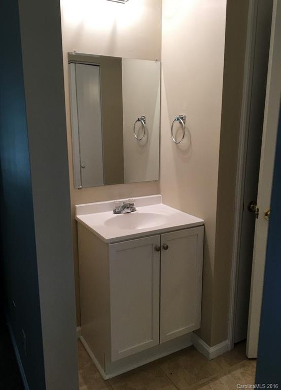 Property image 5 at 6912 Delta Lake Drive, Charlotte, NC 28215